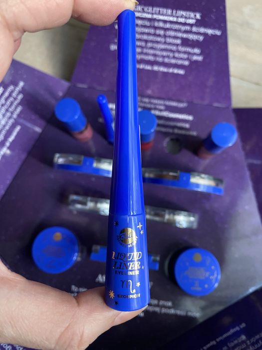 Zestaw BELL Astro Glow - limitowany zestaw 12 kosmetyków do makijażu