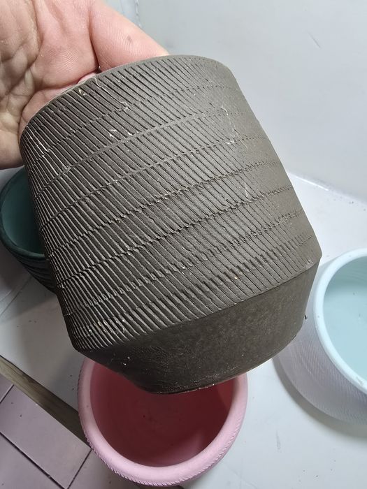 Vasos pintados de barro