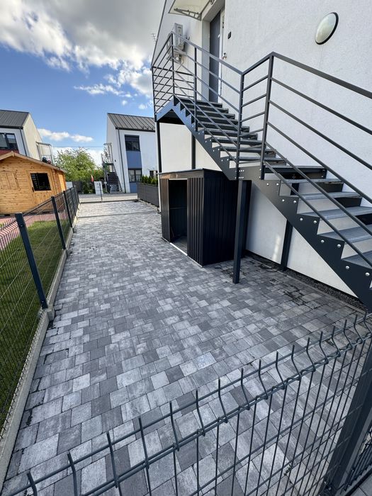 63m2 ogród miejsce parkingowe klimatyzacja wysoki standard