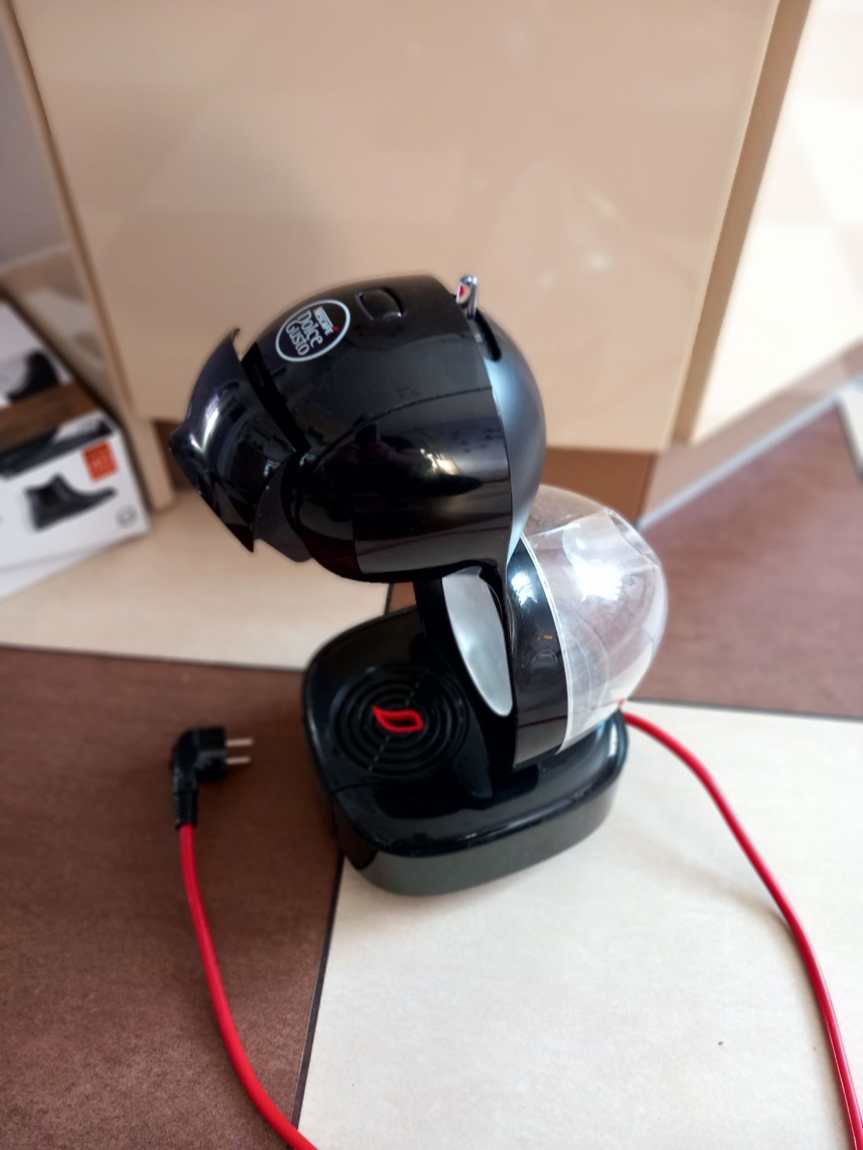 Ekspres Nescafe Dolce Gusto