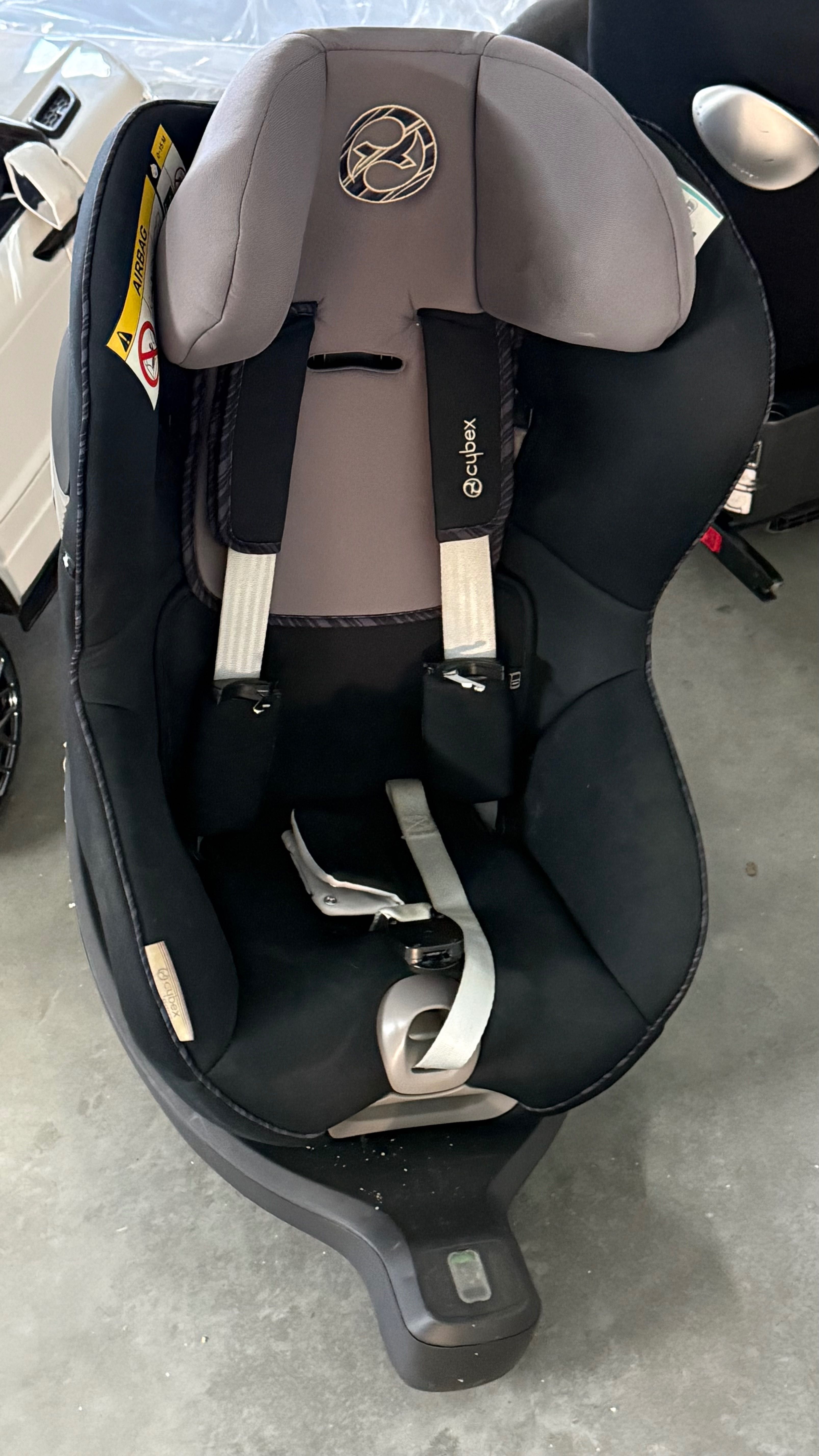 Cybex auto chair ISOFIX