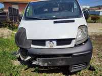 Renault Trafic 1.9 DCI acidentada