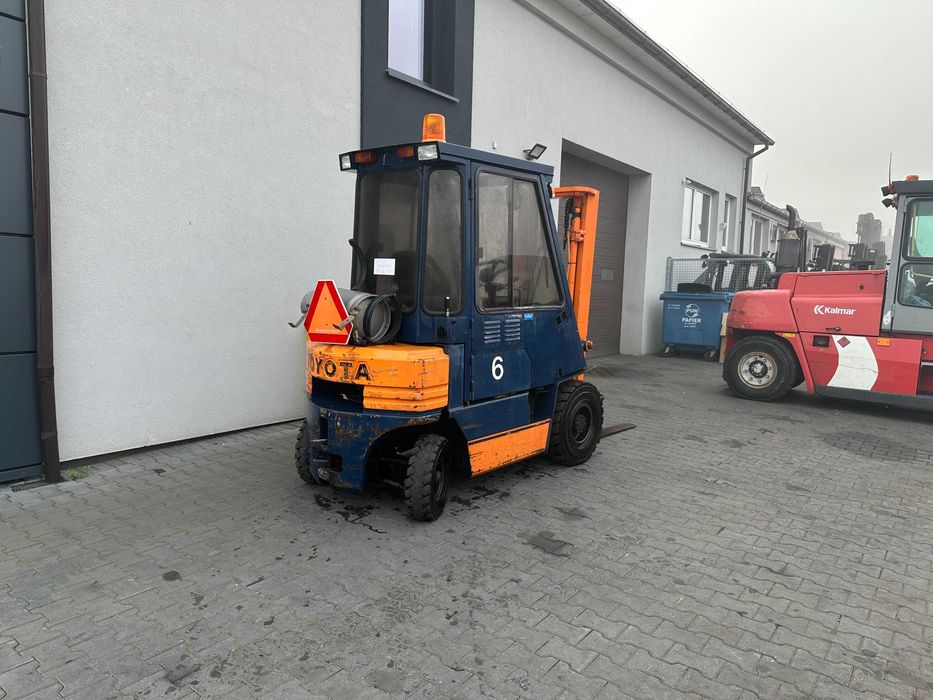 Wózek widłowy gazowy Toyota 42-5FG20