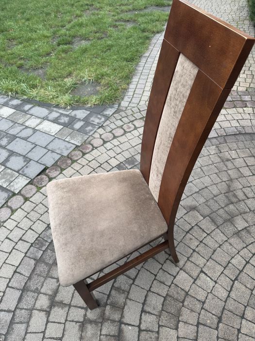 Krzesła drewniane 30szt