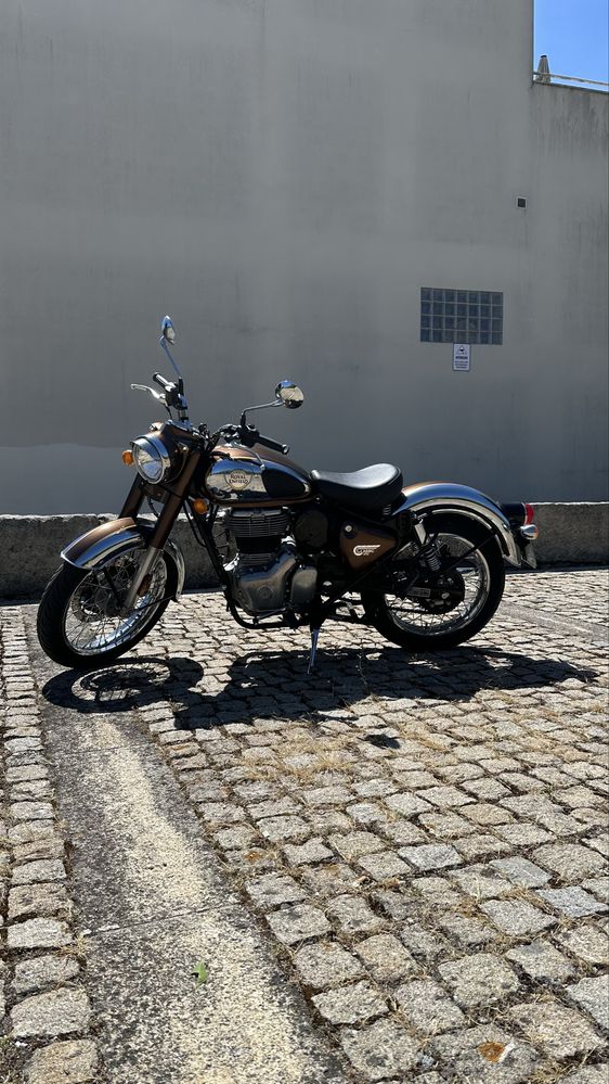 Mota Royal Enfield Classic 350 (como nova)