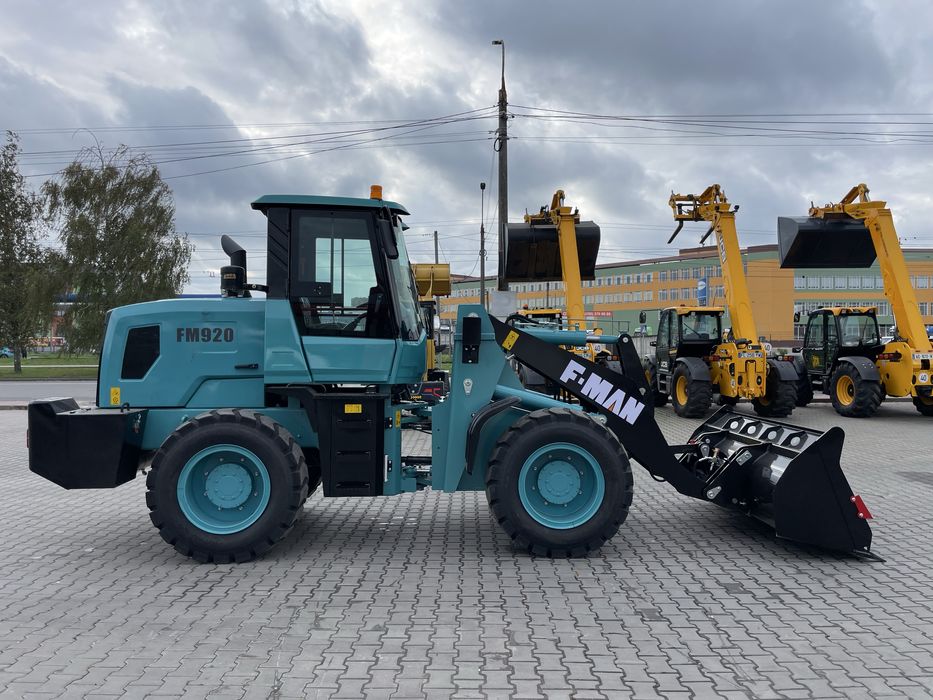 Фронтальний Навантажувач 2.5 Тон Новий