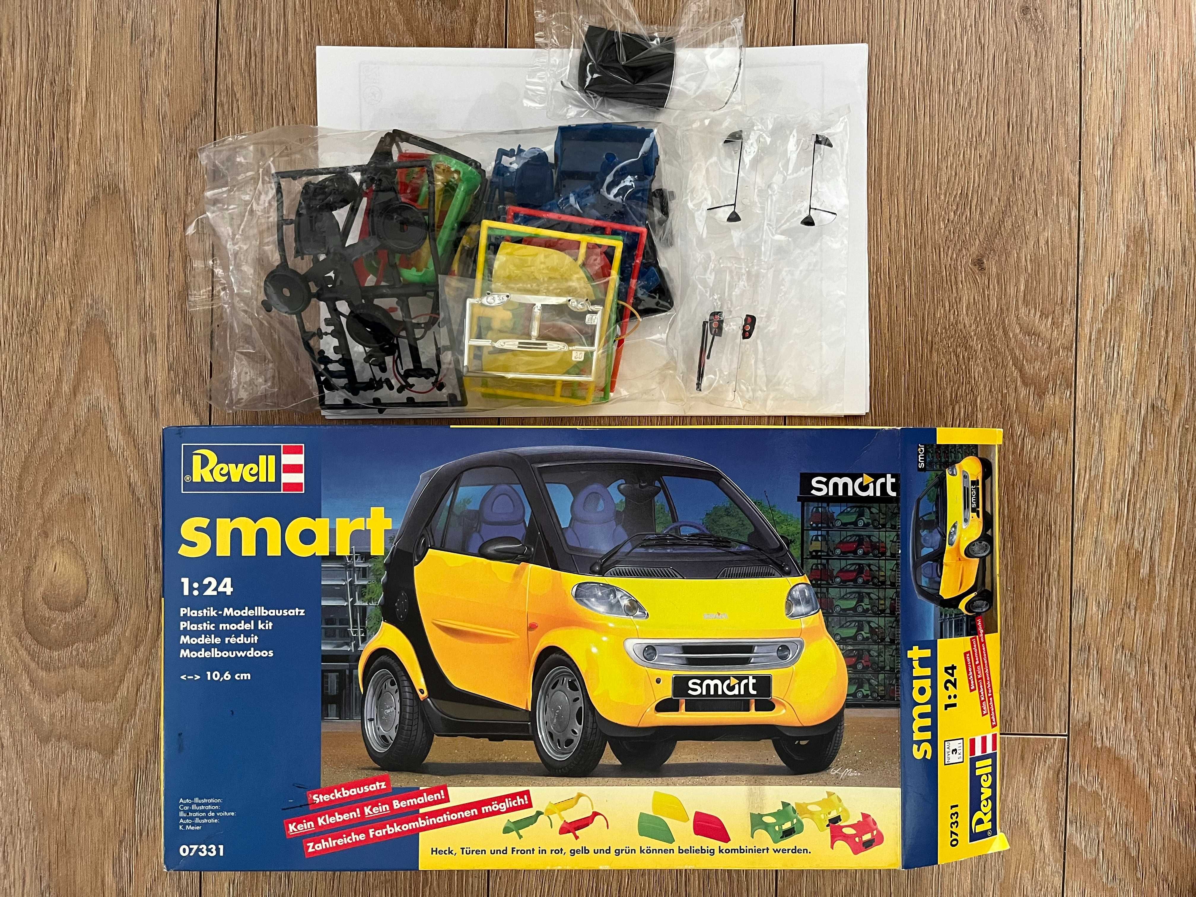 Revell Smart - model do sklejania 1:24