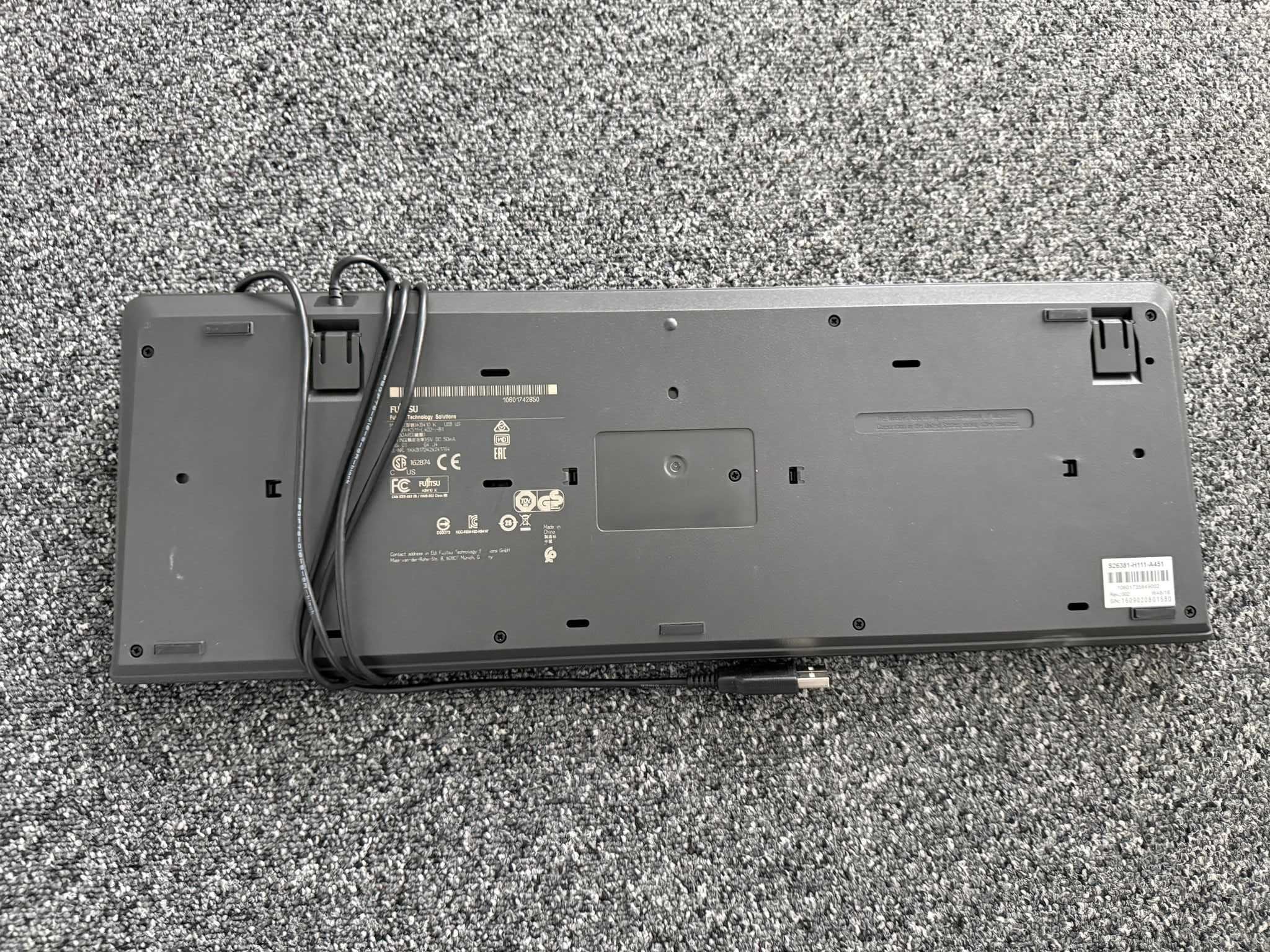 Klawiatura przewodowa Fujitsu USB – idealny stan