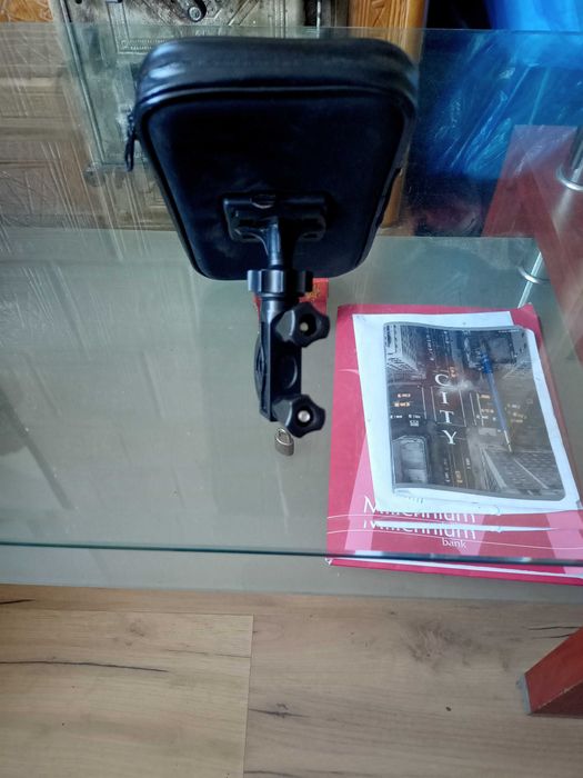 Sprzedam torbę z głowo +uchwyt na telefon