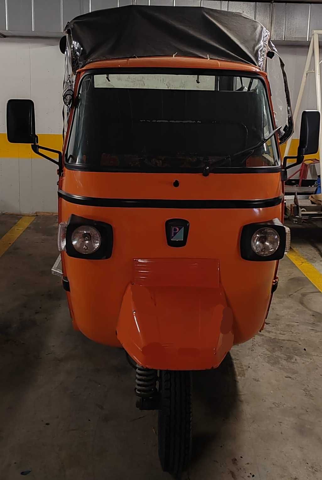 Tuk Tuk Piaggio Ape Classic 400