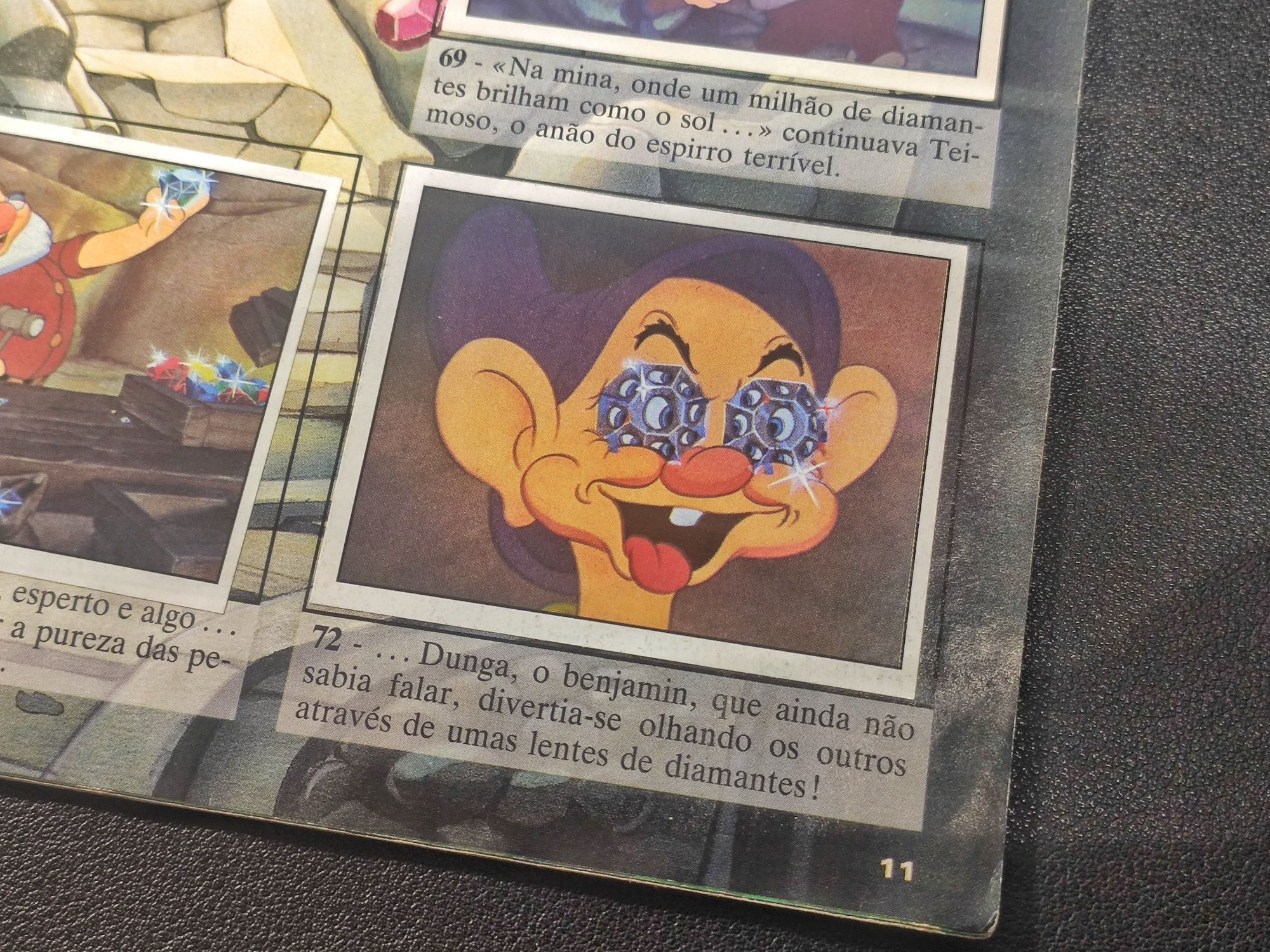 Caderneta de cromos Branca de Neve e os sete anões