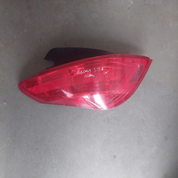 Стоп лівий peugot 308.