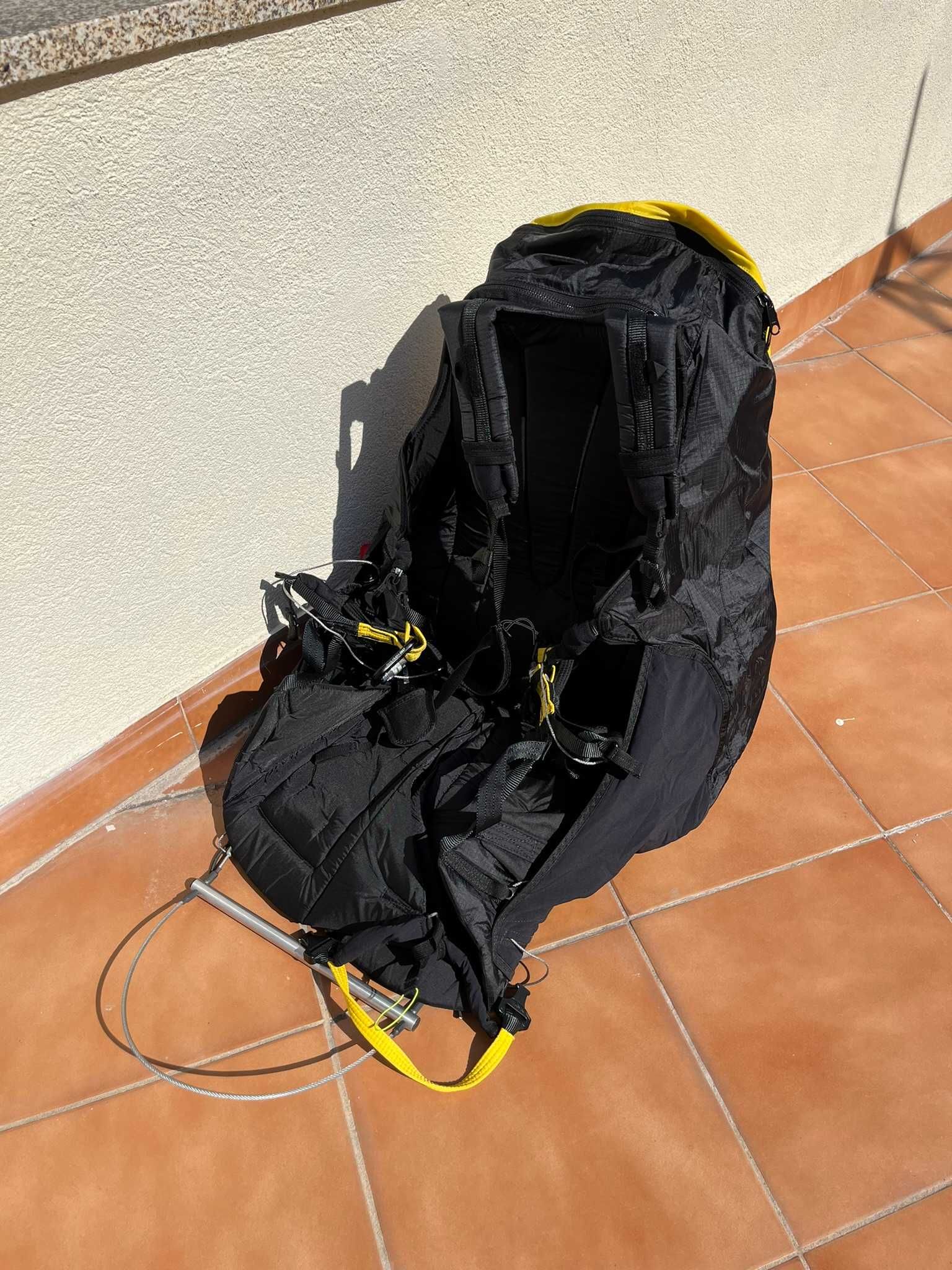 Arnês de parapente Advance Progress 2, incl paraquedas reserva