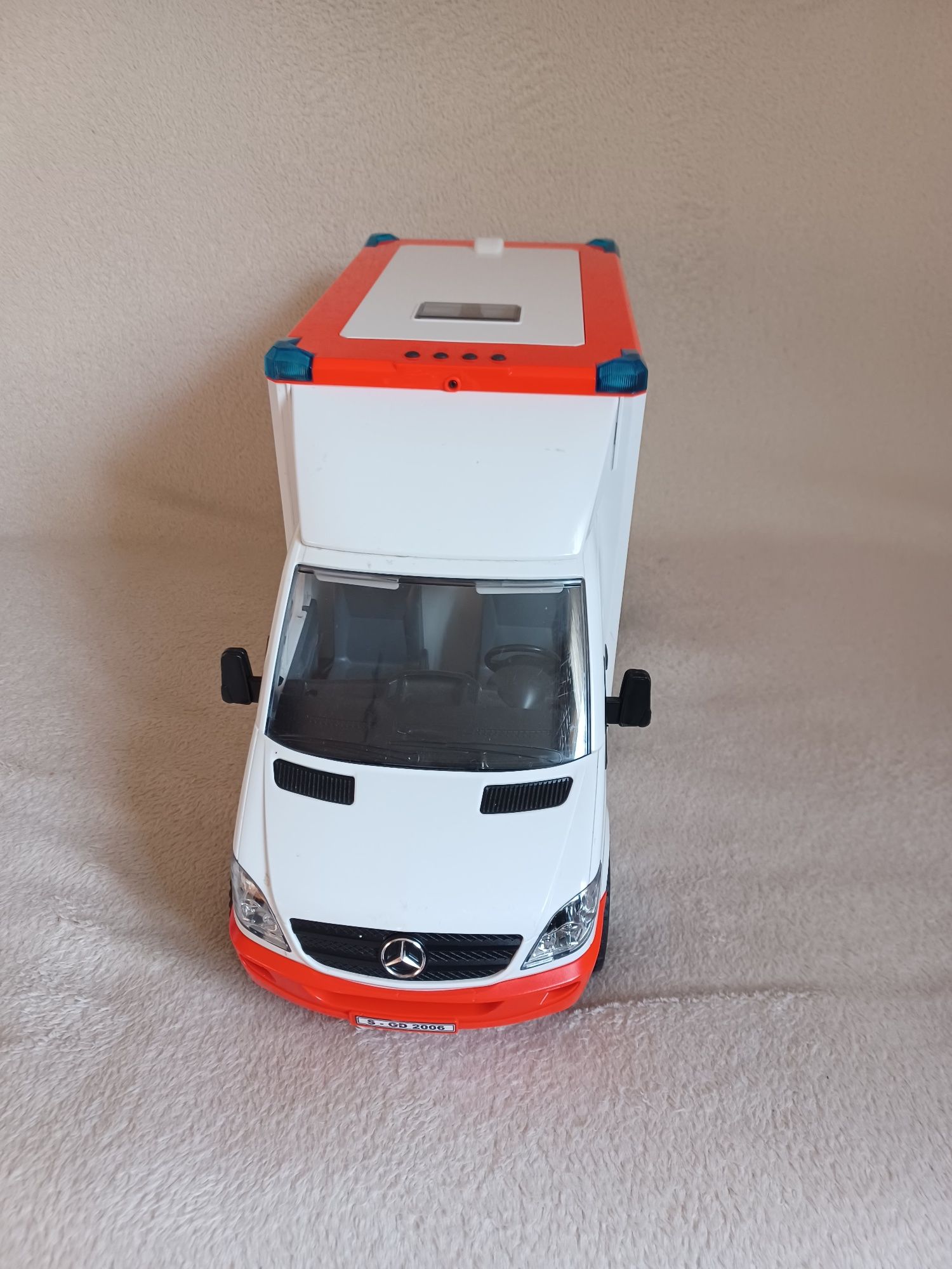Karetka Bruder ambulans