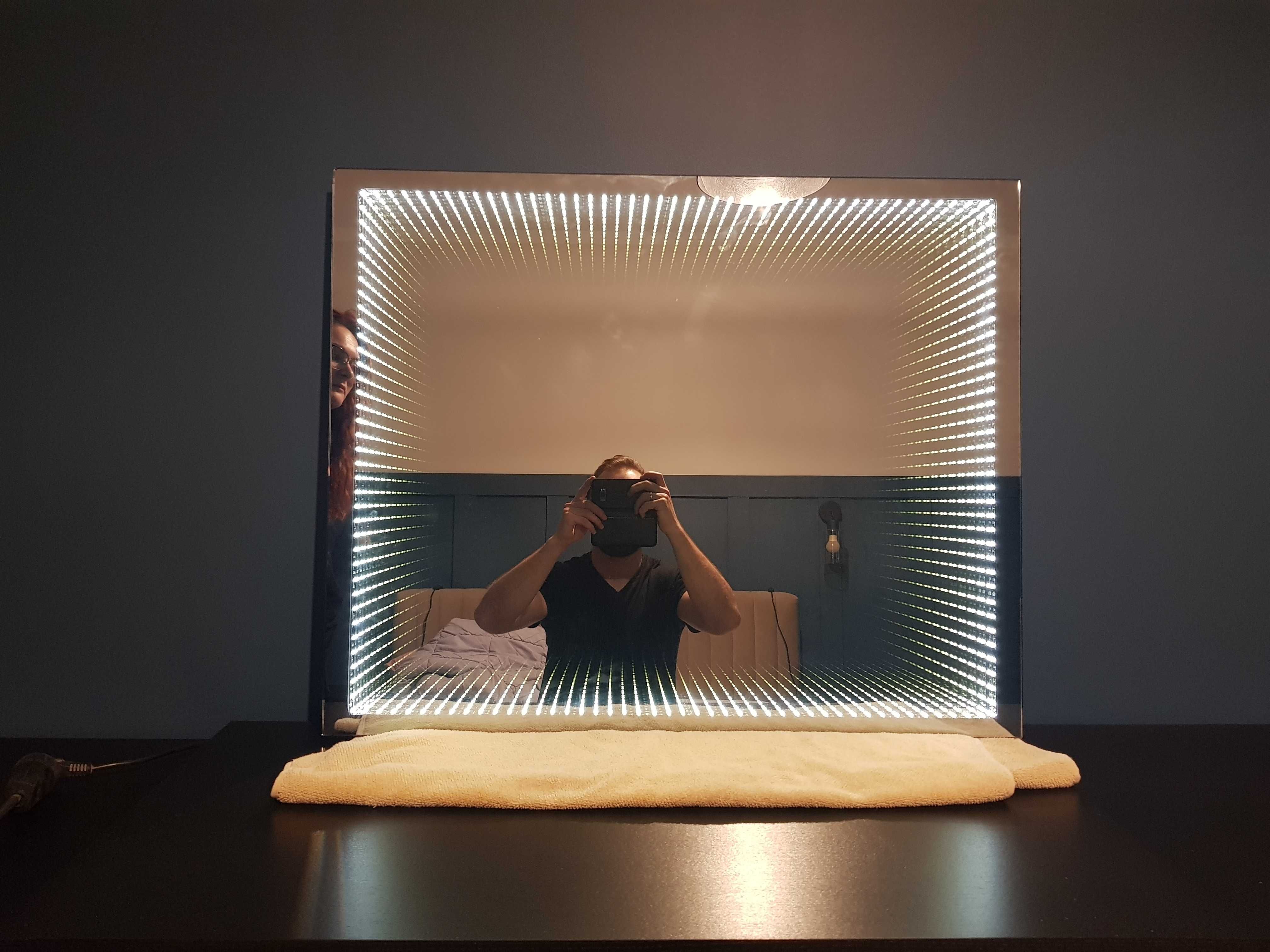 Lustro prostokątne 3D 65x80cm z oświetleniem LED.