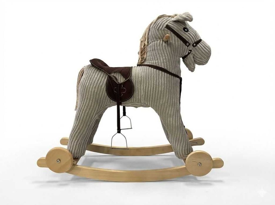 Konik na biegunach PlayTo szary, interaktywny + kółka – używany, 95 zł