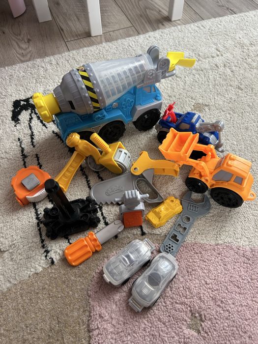 PlayDoh - betoniarka, narzedzia, autka