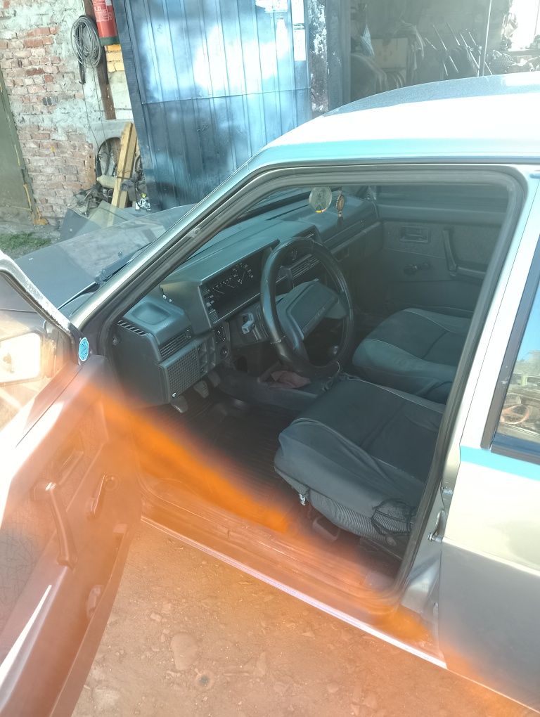 Продам ваз 21093