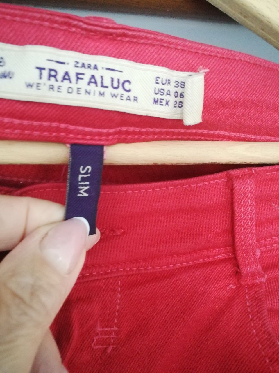 Spodnie jeans Zara