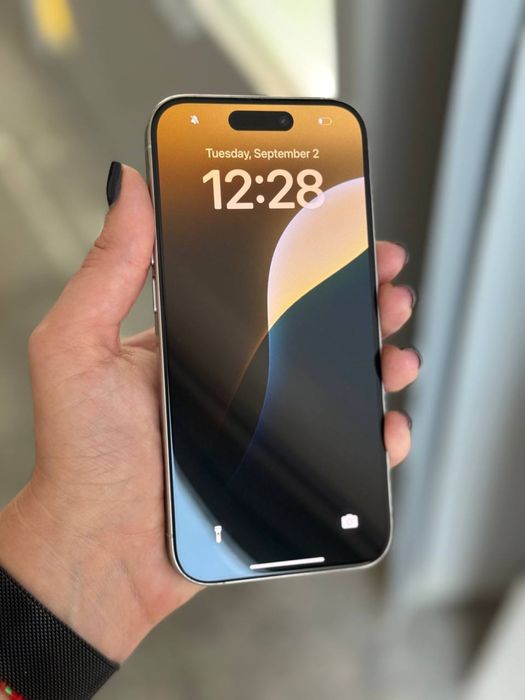 Apple iPhone 15 Pro 128GB White. Neverlock. Esim
