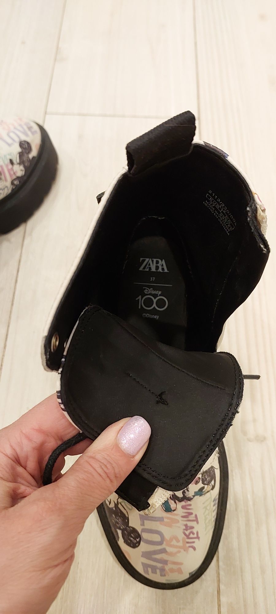 Демісезонні ботинки Zara Disney, стан ідеальний