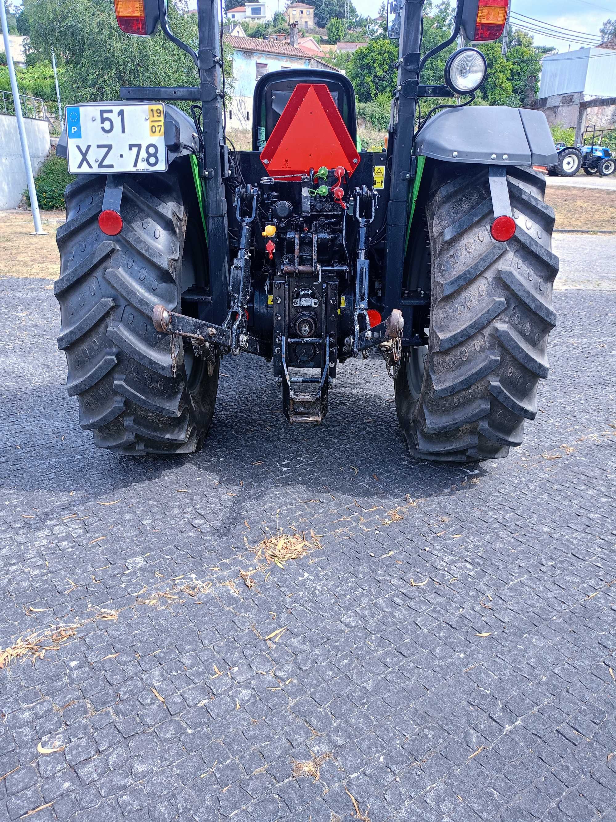 Trator Deutz 80cv semi-novo
