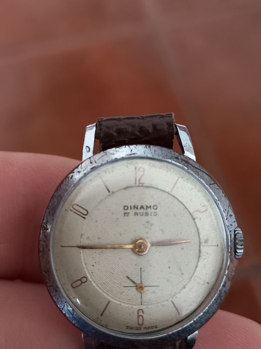 Varios relógios de senhora  avariados para colecionadores