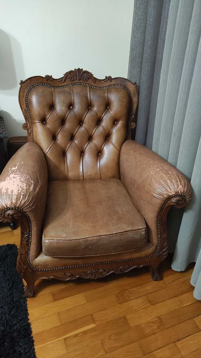 Sofá para restaurar, antigo