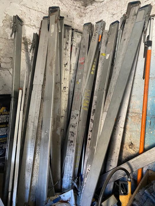 Belka nadburtowa / Listwa rozporowa