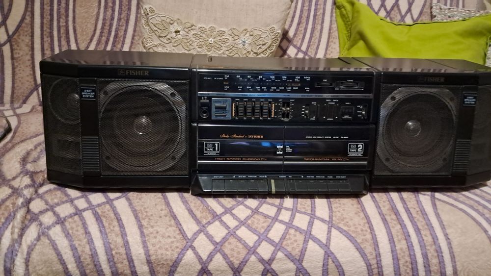Продаю двух кассетный магнитофон Фишер
