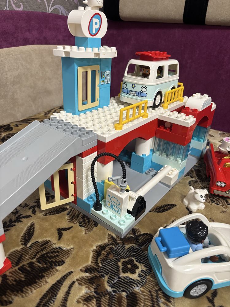 Lego duplo, 10948 гараж і автомийка