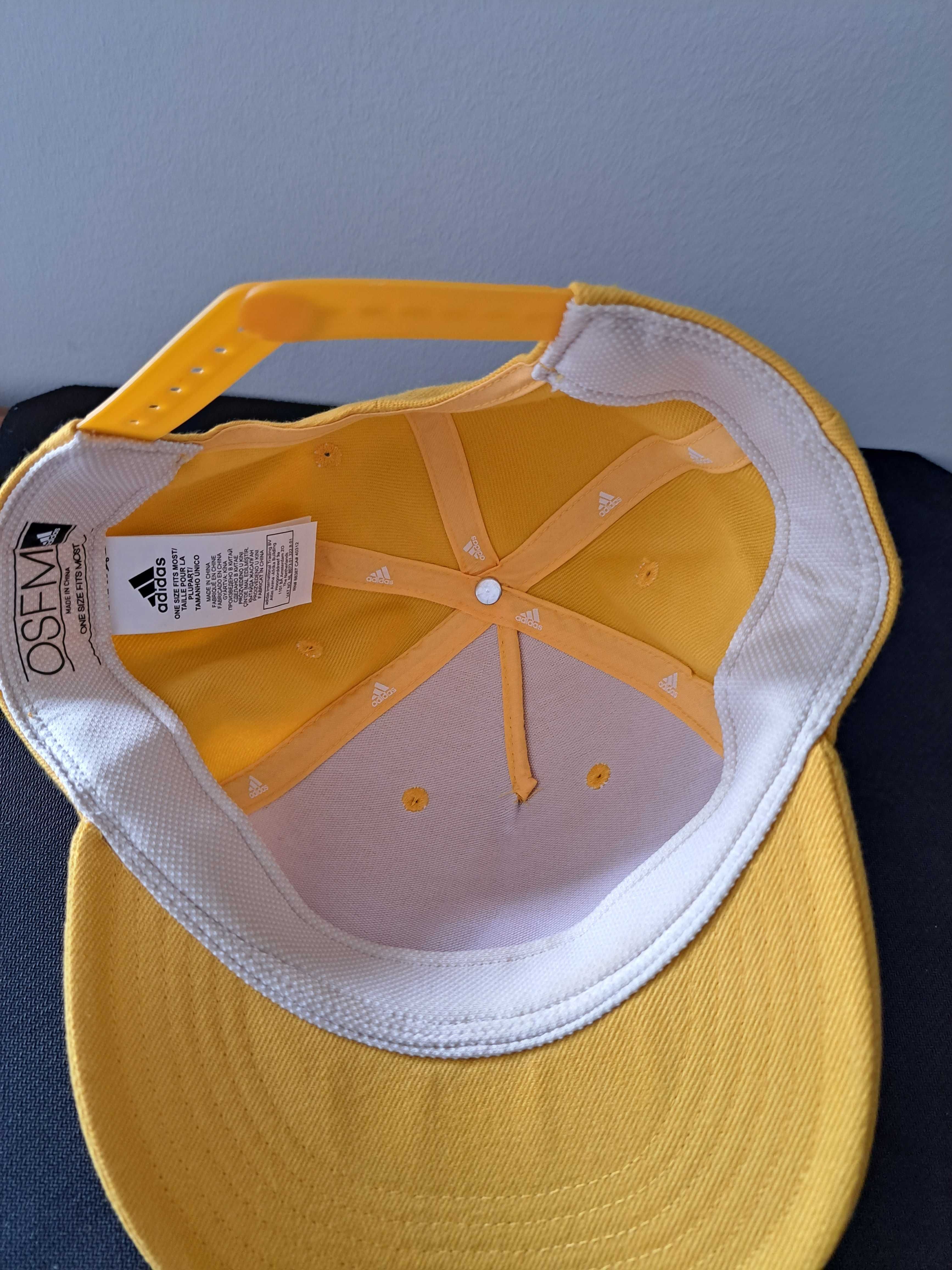 Boné Adidas amarelo