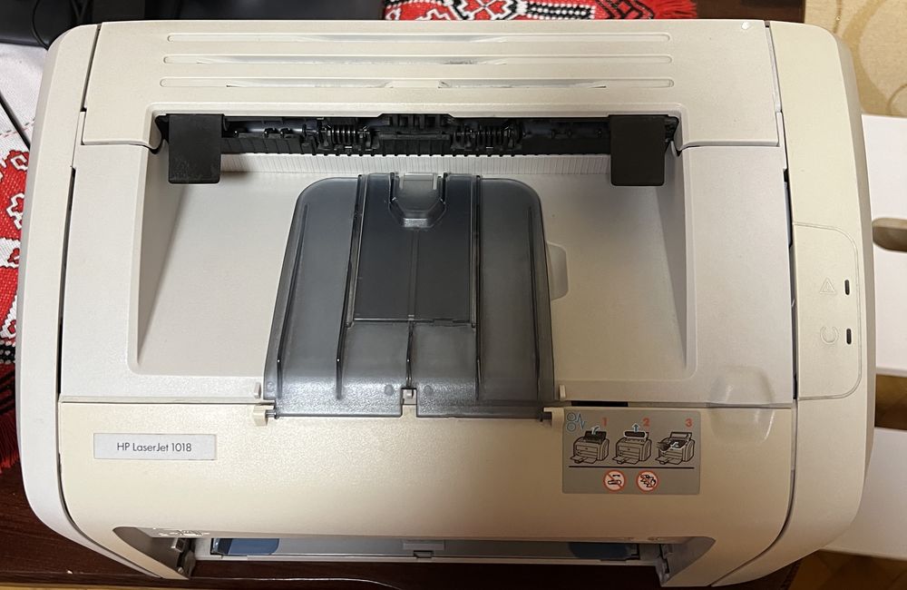 Принтер HP Lazer Jet 2018 б/в