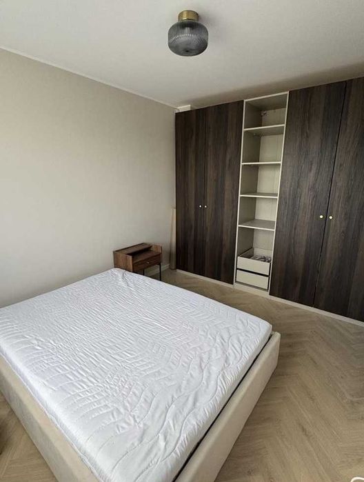 Wysoki standard, mieszkanie z dużym ogrodem i parkingiem