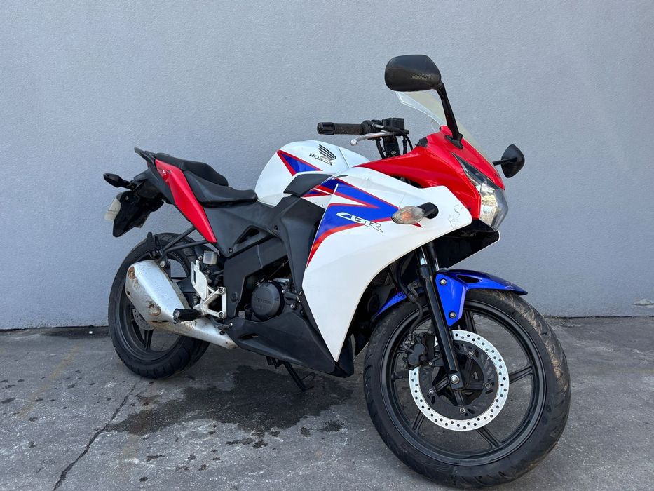 Honda CBR HONDA CBR125R 2011r.  45 000 km | Na kat. B | Kredyt na miejscu