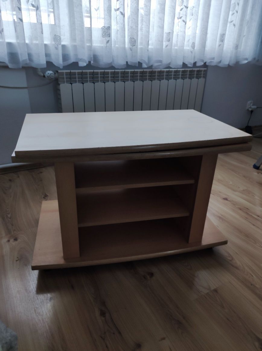 Szafka RTV pod telewizor na kółkach