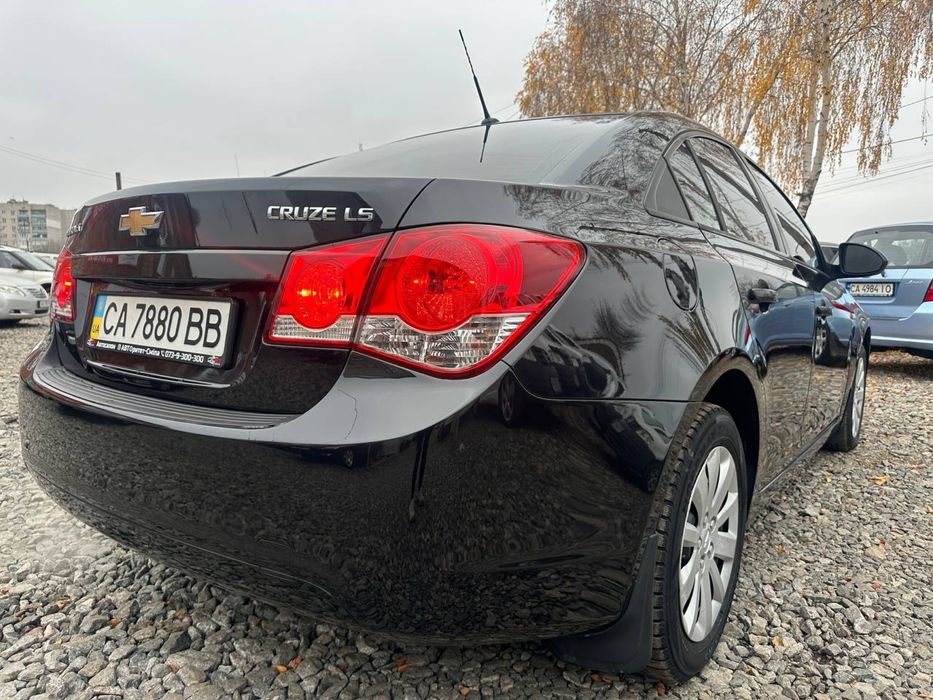 Продам Chevrolet Cruze LS