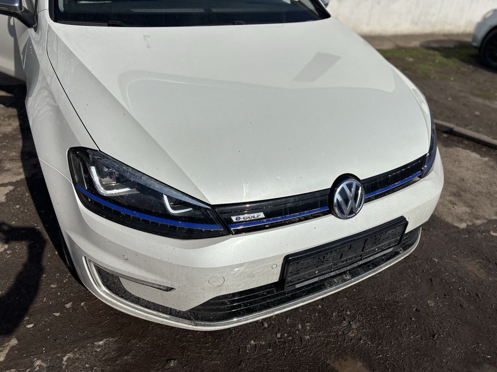 Разборка шрот запчасти Volkswagen E-Golf L0K1 LC9A е гольф електро