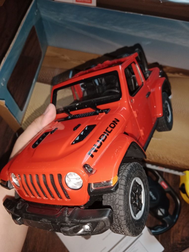 Jeep Wrangler rubicon 30 cm czerwony zdanie srerowany