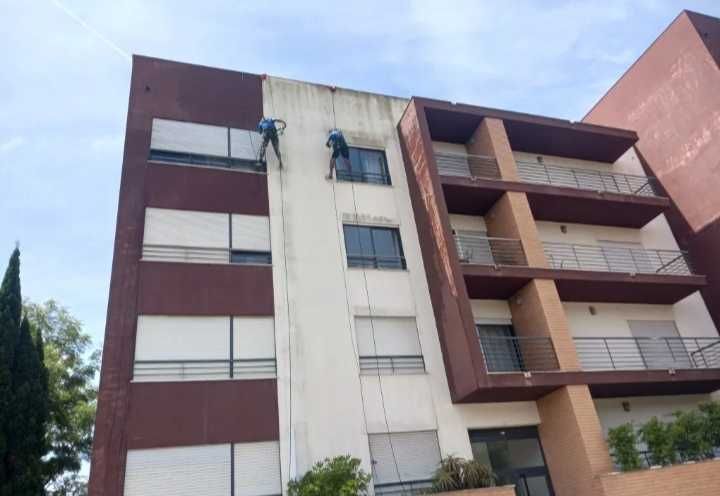 Pinturas e Remodelações.