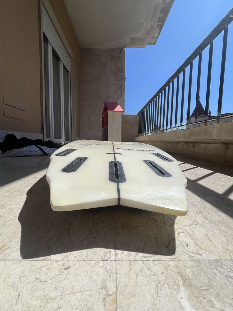Prancha de surf 5’8” 30.3L