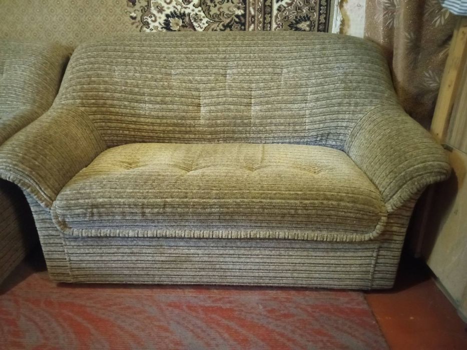 Продам мини диван с креслом