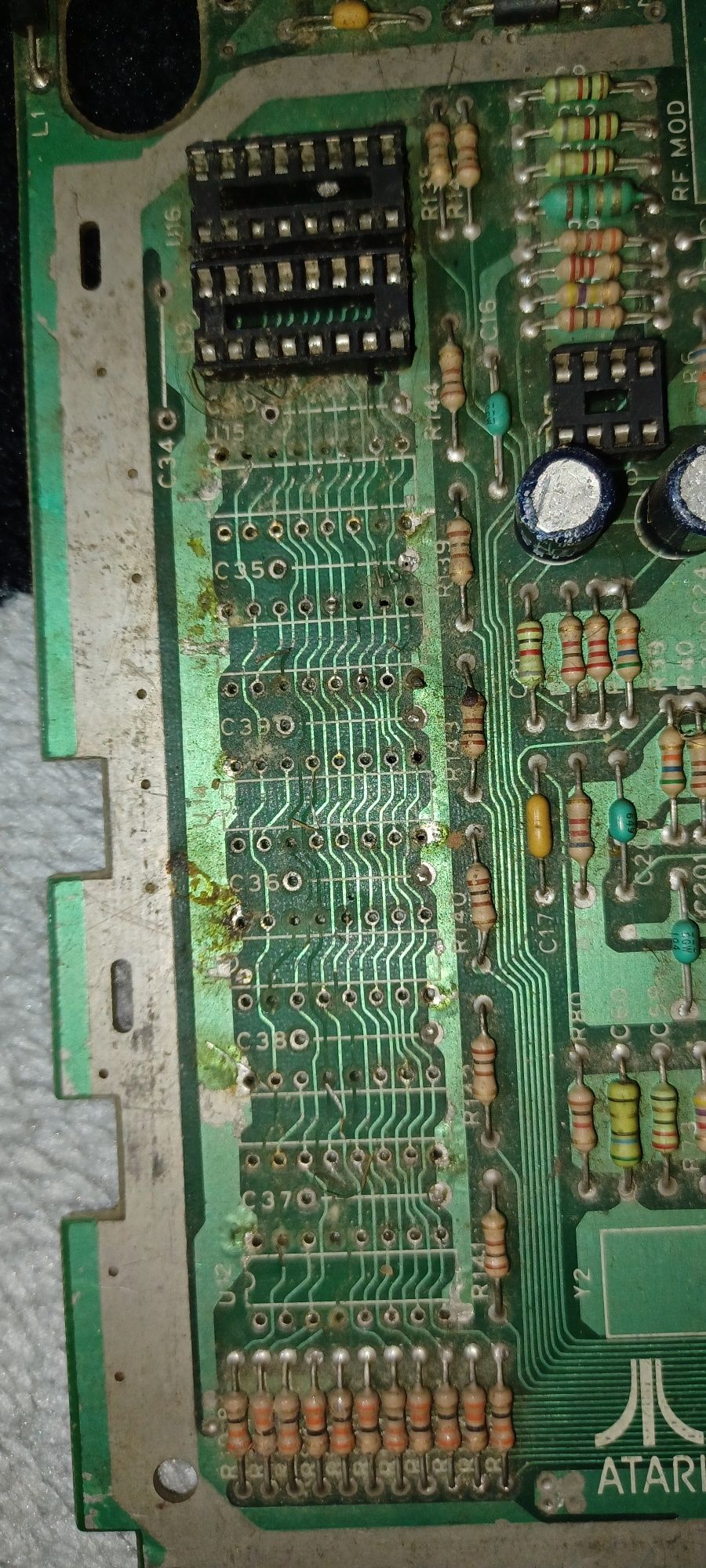 Wyprzedaż-Oryginalna płyta główna z 8 bitowego komputer Atari 65XE