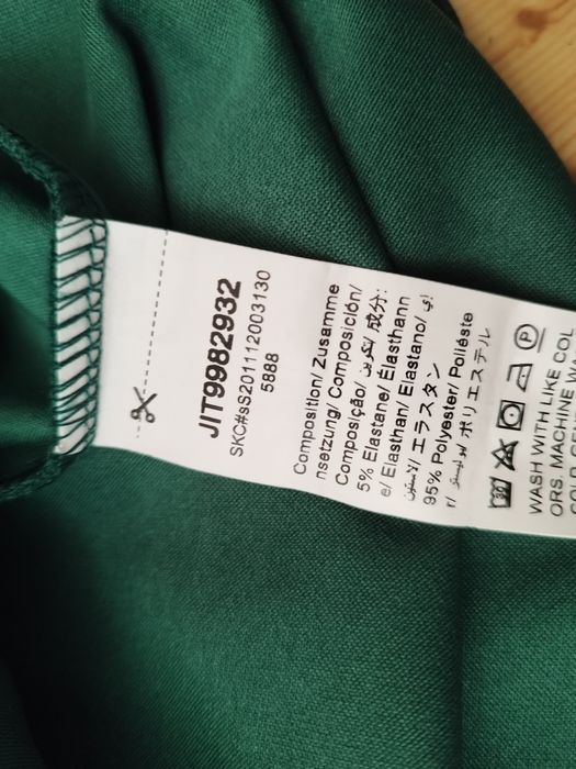 Sukienka tiulowe rękawy L-XL