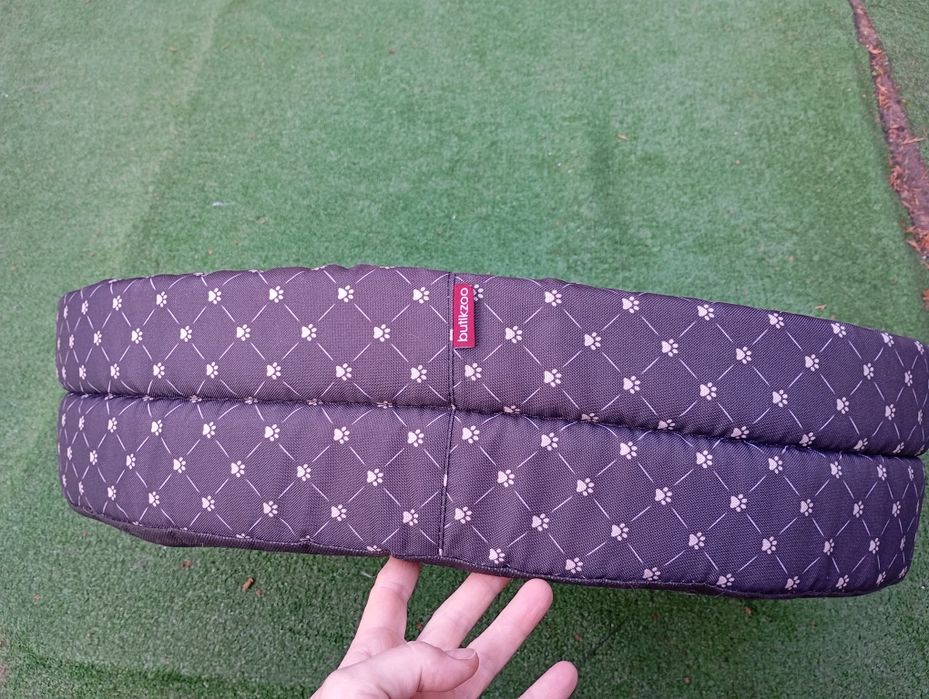 Granatowe legowisko dla psa BUTIKZOO Figa Plus 62 x 52 x 15cm