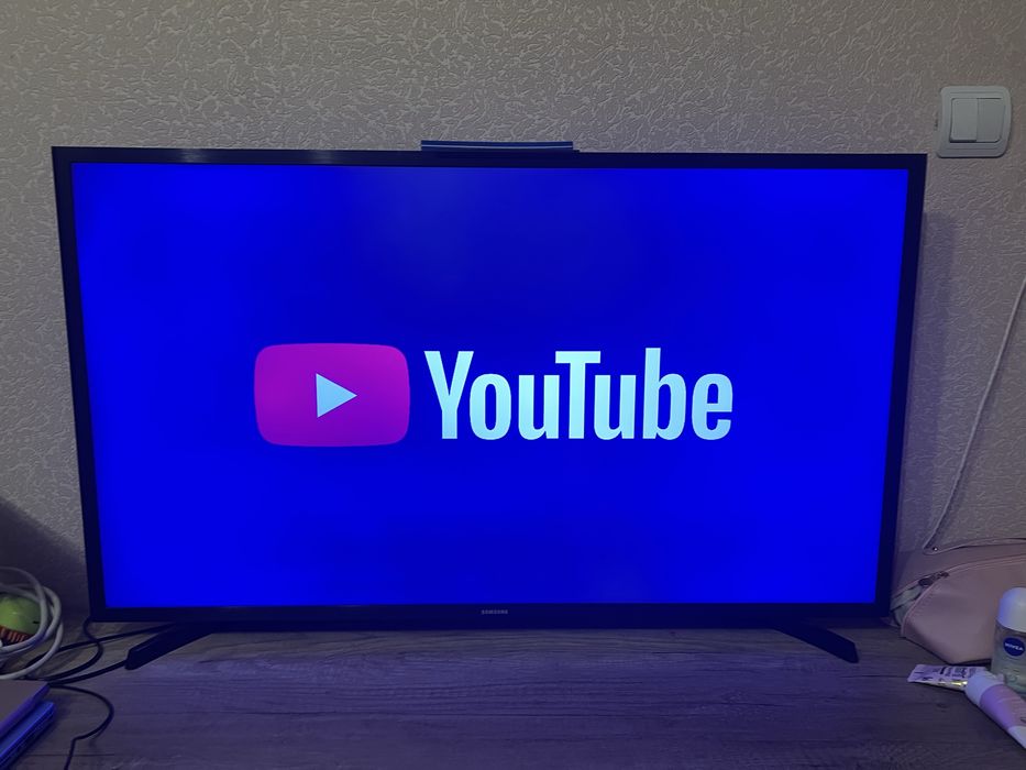Телевізор Samsung 40” 2K