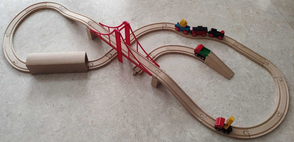 BRIO чудова залізниця конструктор з дерева (Швеція)