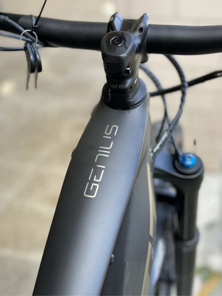 BICICLETA ELÉTRICA SCOTT GENIUS ERIDE 910