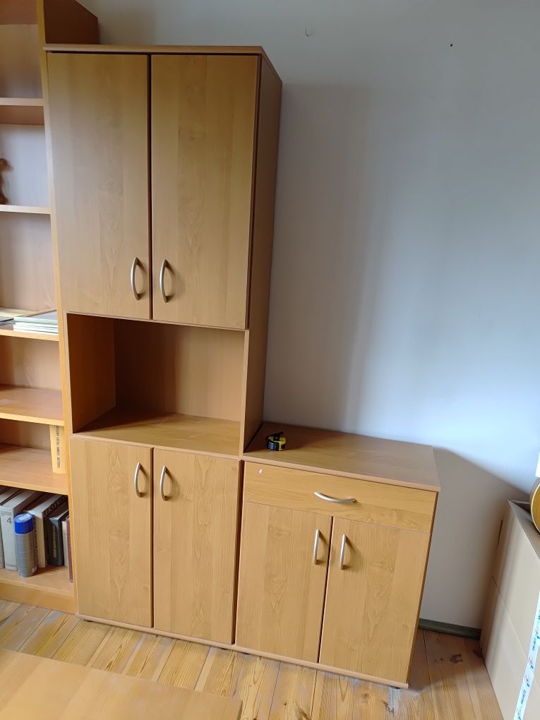 Szafka z półkami 2 sztuki