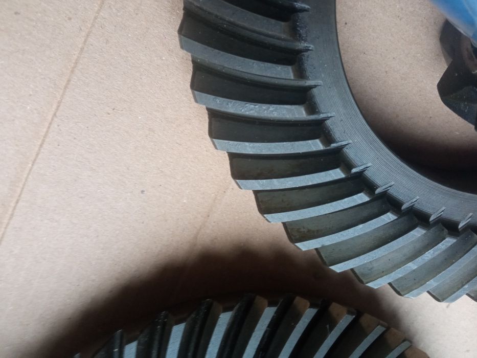 Продам Головну пару редуктора ВАЗ 2101  10/43